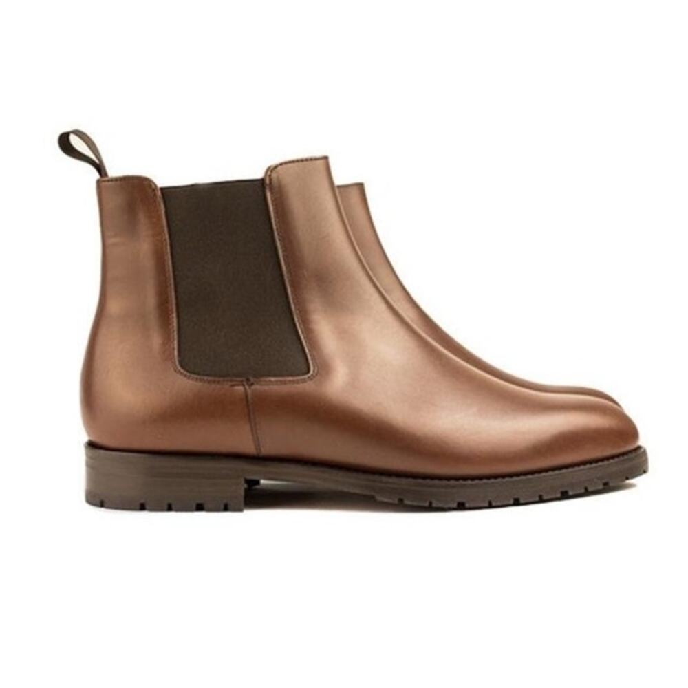 Qüero handmade Spanish Chelsea leather brown boots size 9